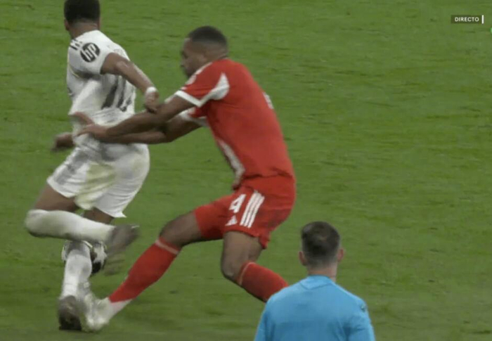 半岛体育官网-前西甲裁判称拜仁后卫塔对姆巴佩犯规应判红牌|基利安·姆巴佩|皇马|马特乌-拉奥斯|欧冠|皇家马德里_新浪体育_新浪新闻